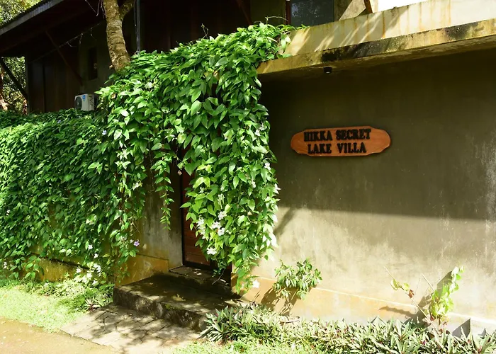Hikka Secret Lake Resort